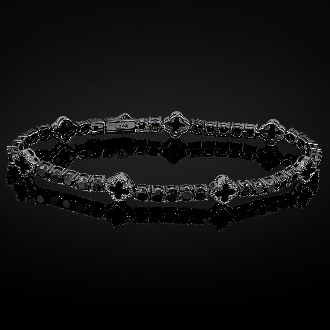 Clover Noir – Édition Black