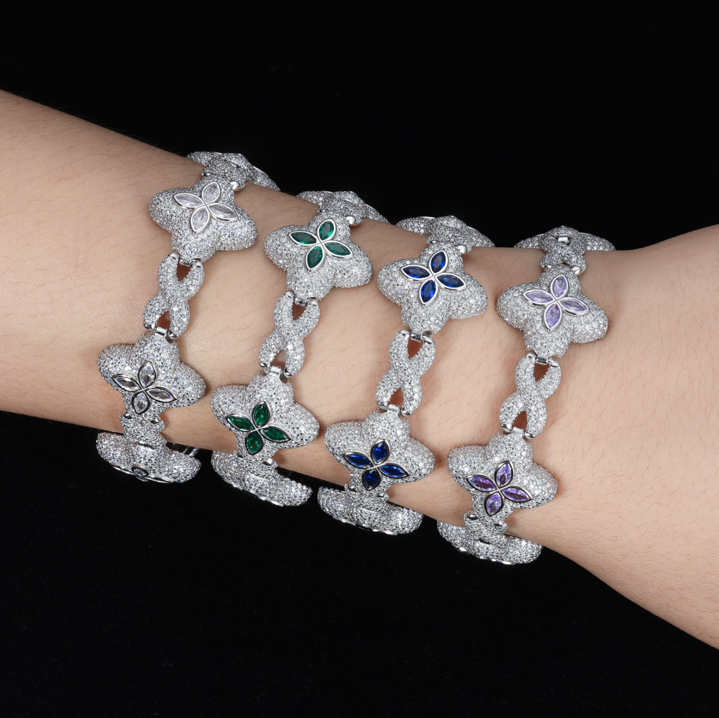 ROSE INFINITY MOTIF BRACELET