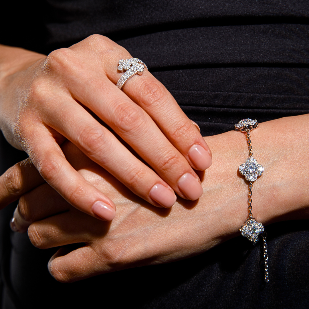 Maison Clover Suprême Fine Bracelet