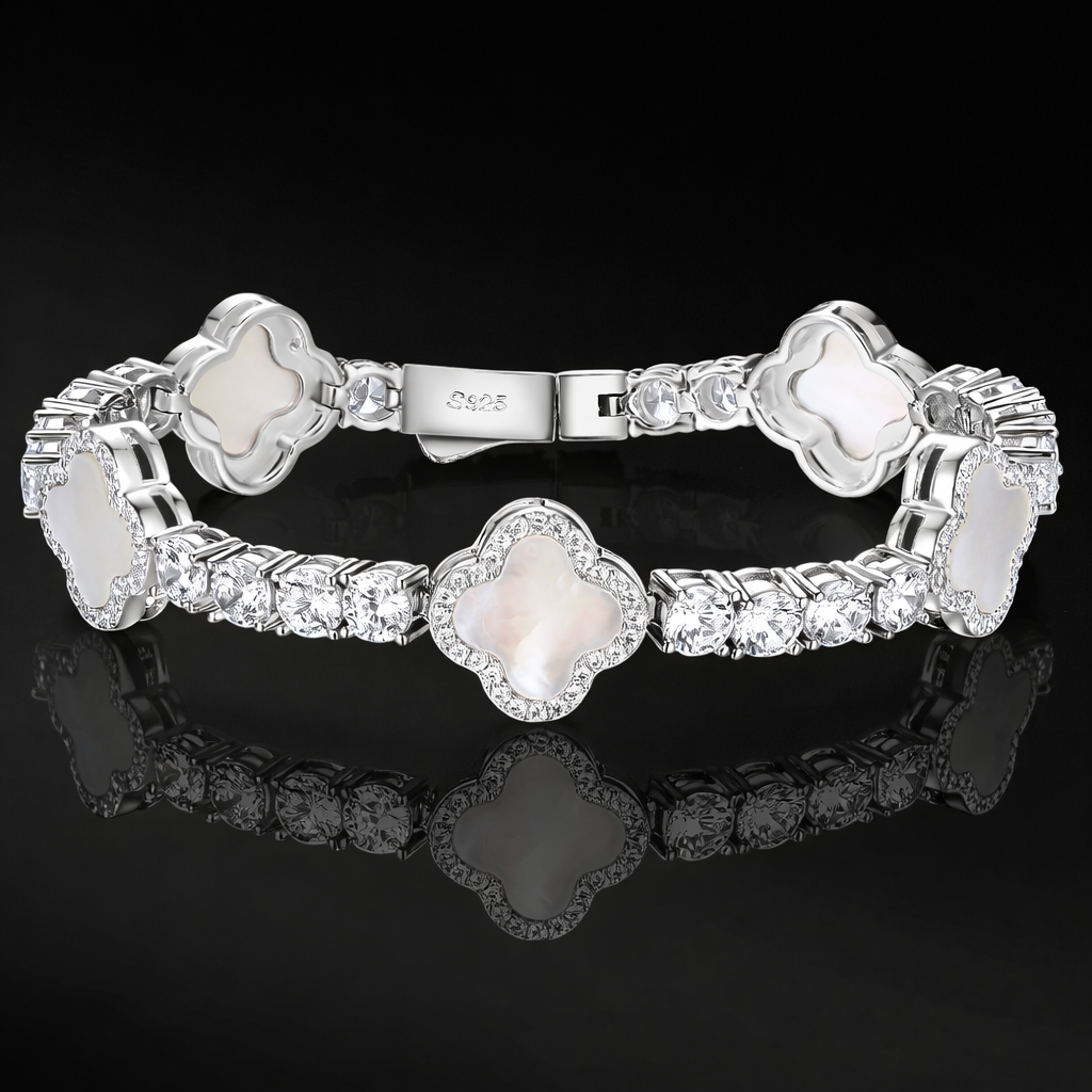MOTHER OF PEARL CLOVER BRACELET
