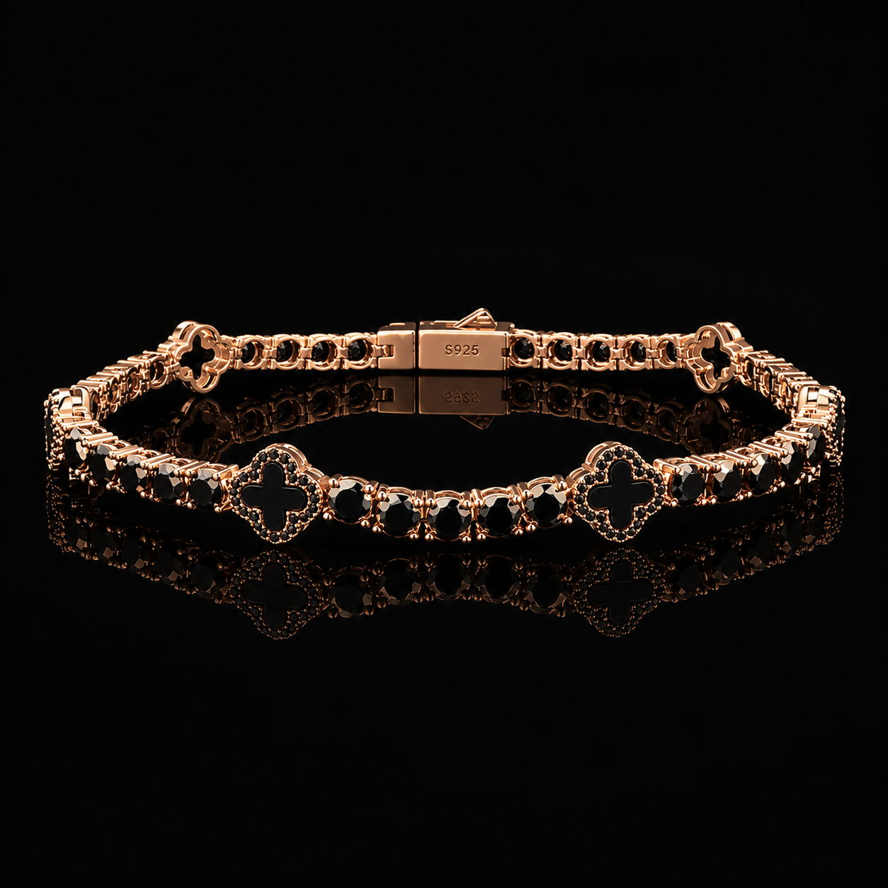 Clover Noir Bracelet
