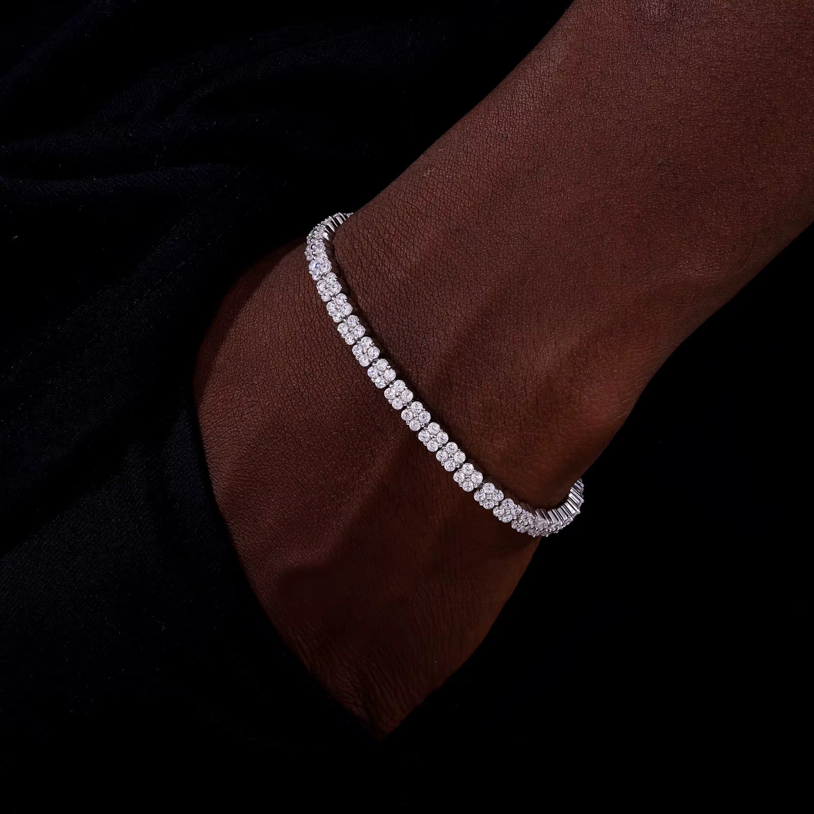Le Carré Pavé Bracelet