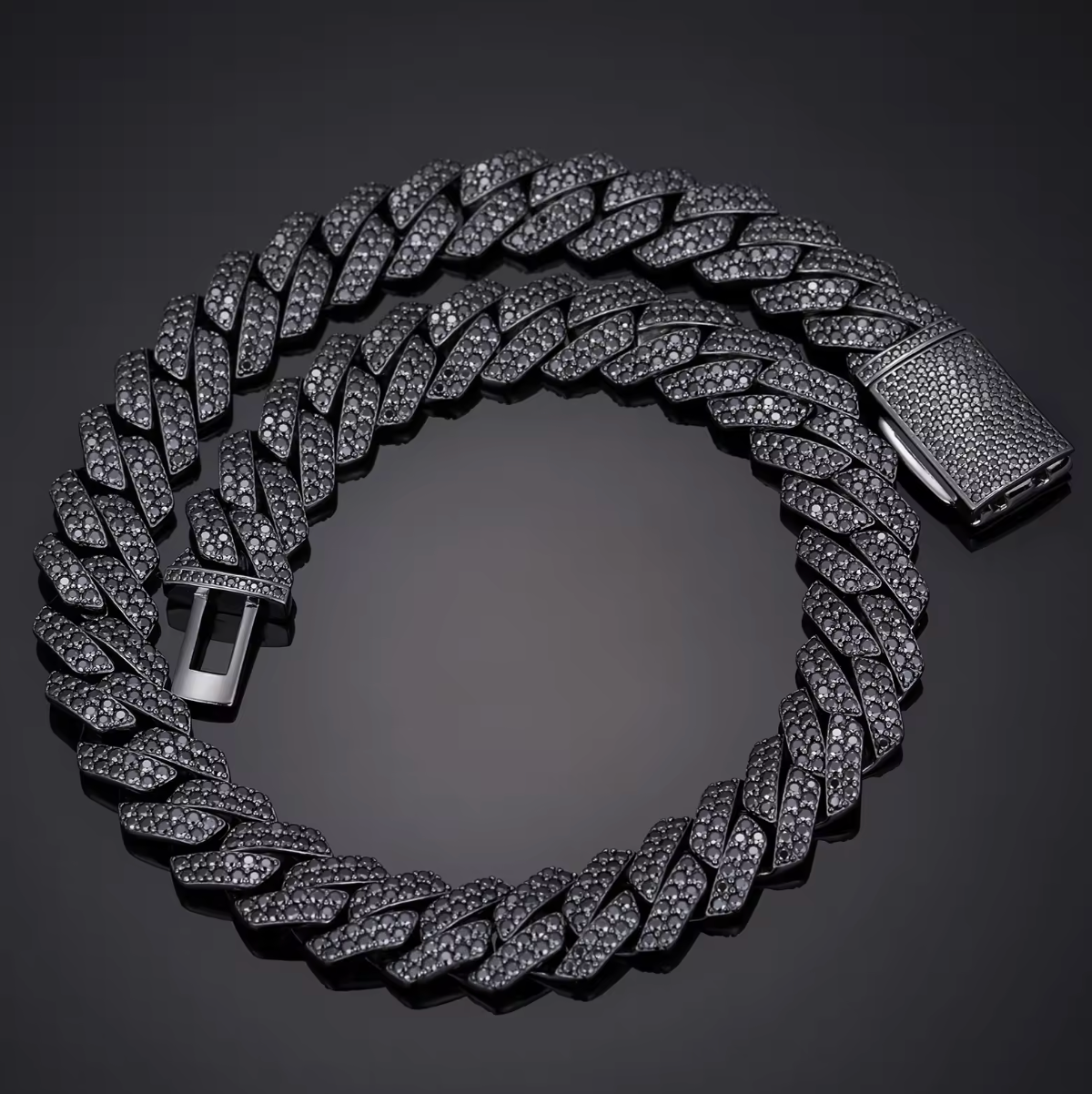 BLACK MOISSANITE DIAMOND CUBAN LINK CHAIN - Sant Leclère