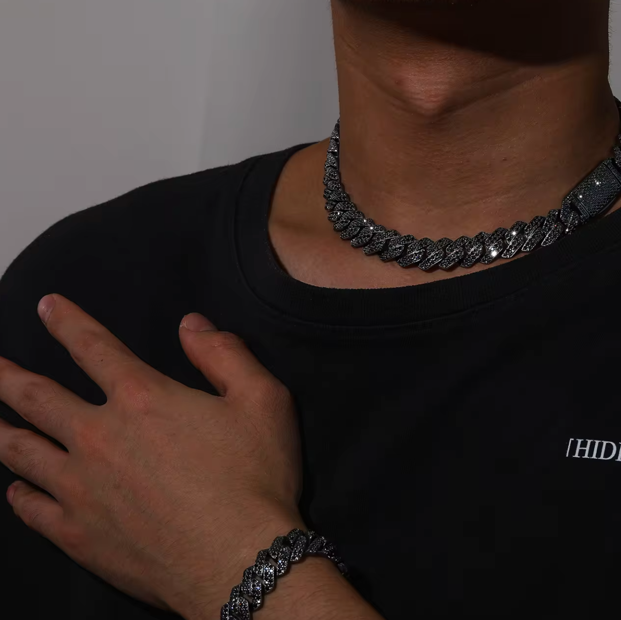 BLACK MOISSANITE DIAMOND CUBAN LINK  BRACELET - Sant Leclère